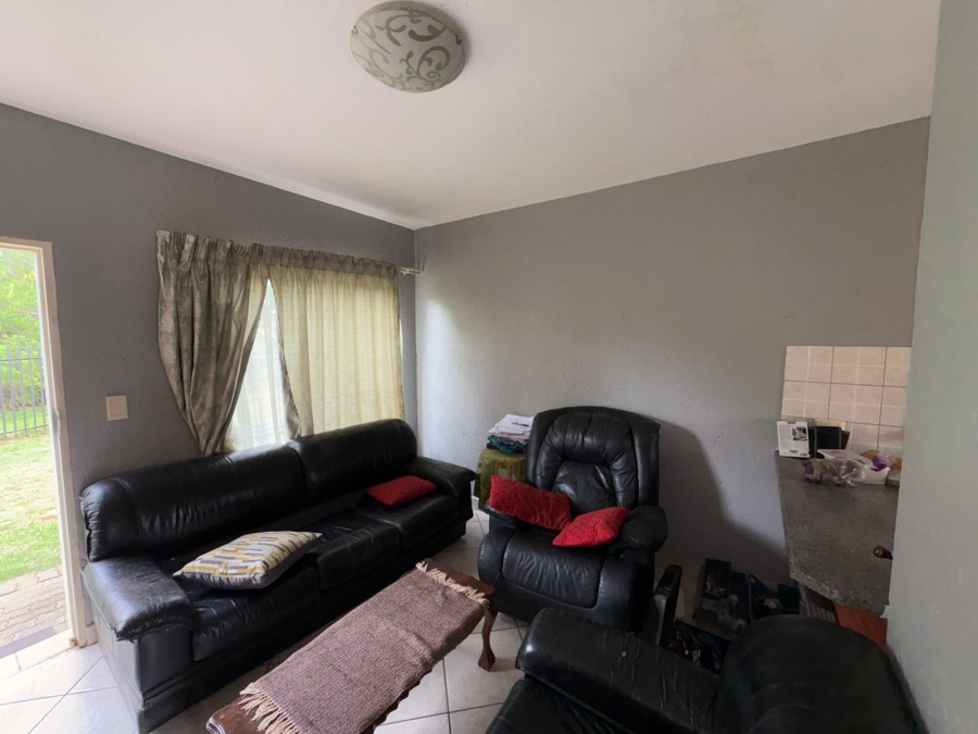 2 Bedroom Property for Sale in Waterkloof East North West